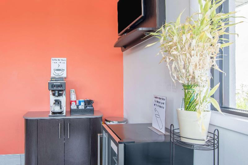 Motel 6 Glassboro, NJ - Rowan University image