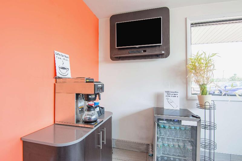 Motel 6 Glassboro, NJ - Rowan University image