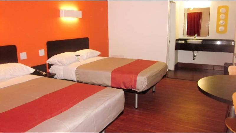 Motel 6 Glassboro, NJ - Rowan University image