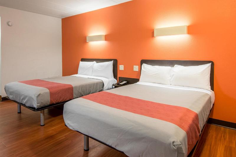 Motel 6 Glassboro, NJ - Rowan University image