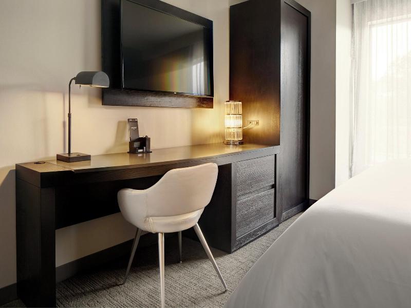 Archer Hotel Florham Park/Morristown image