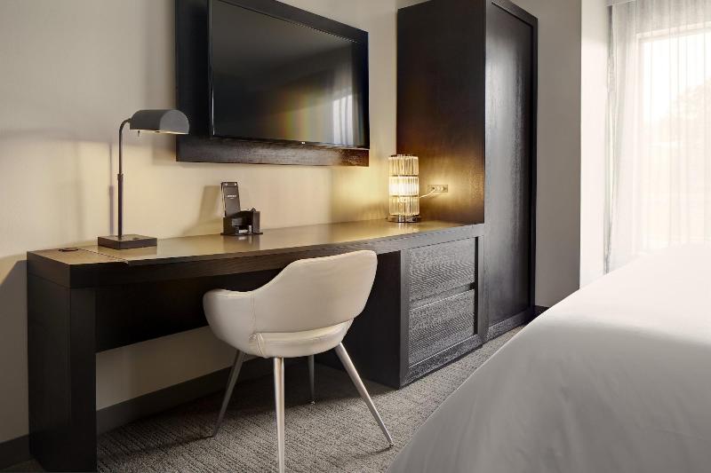 Archer Hotel Florham Park/Morristown image