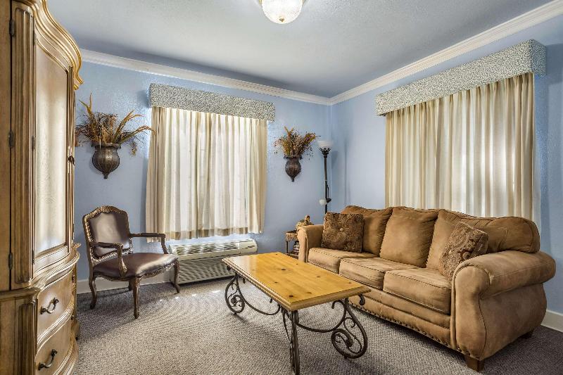 Americas Best Value Inn Historic Clewiston Inn image