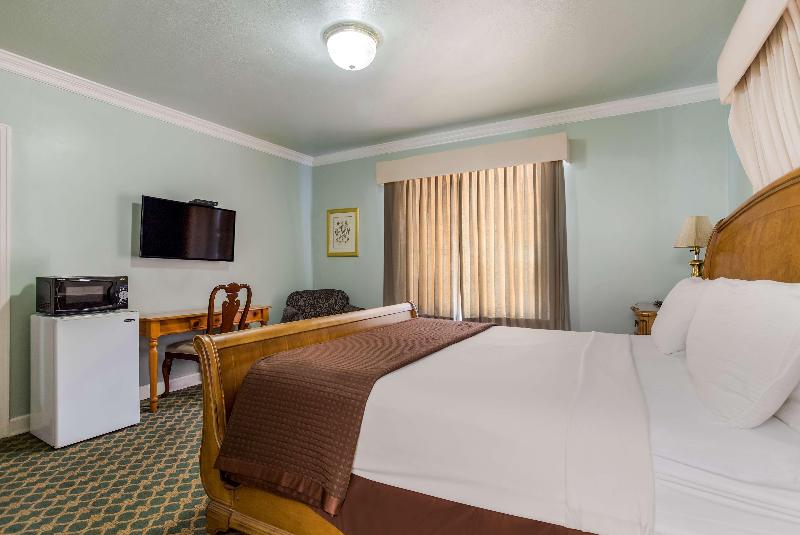 Americas Best Value Inn Historic Clewiston Inn image