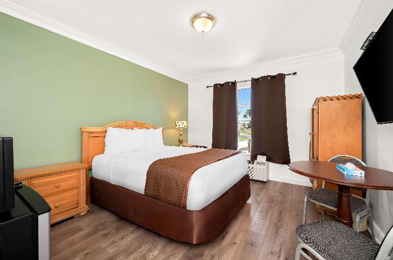 Americas Best Value Inn Historic Clewiston Inn image