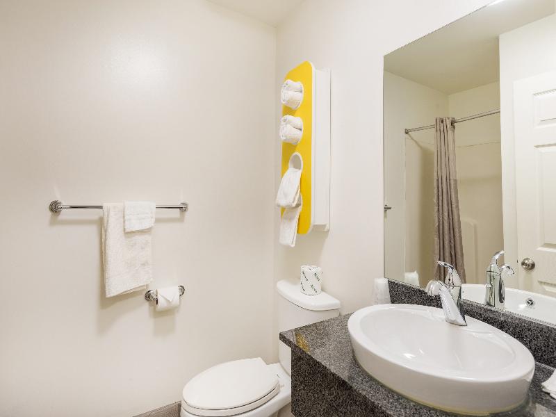 Motel 6 Greenville, SC image