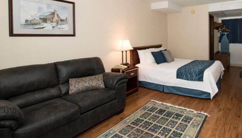 Highland Manor Inn image