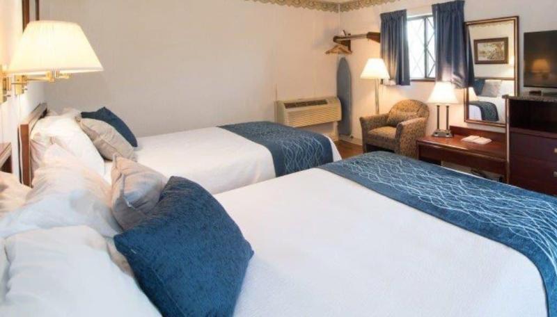 Highland Manor Inn image