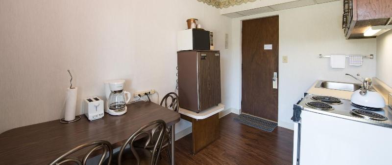 Highland Manor Inn image