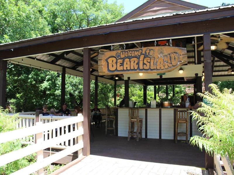 Grand Bear Resort At Starved Rock
