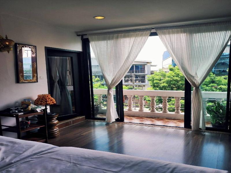 Around The World Bed And Breakfast image
