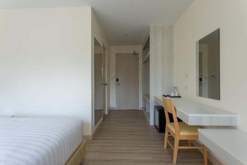 Bed room