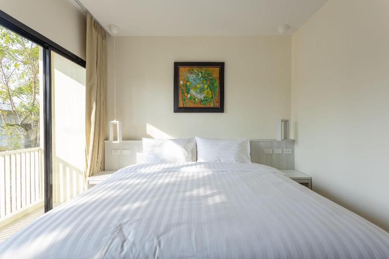 Bed room
