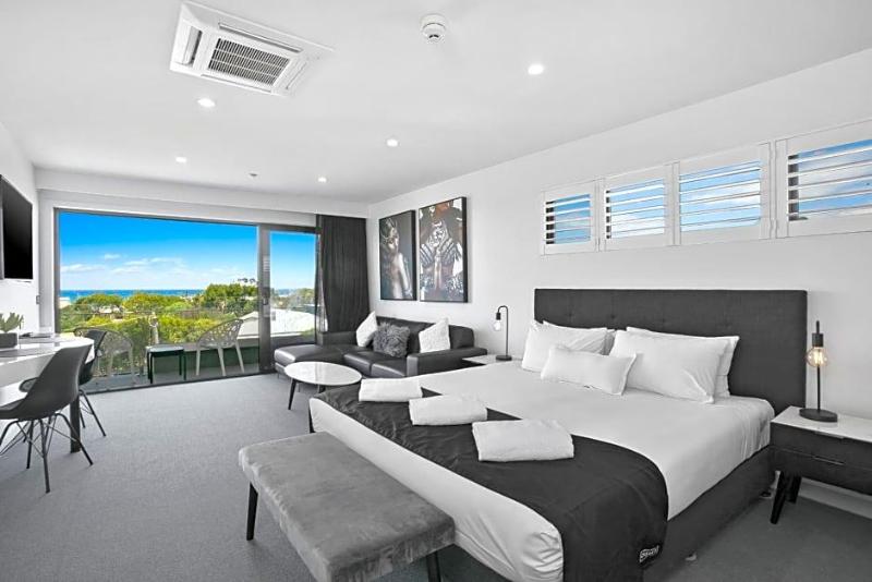 Ocean Grove Chalet image