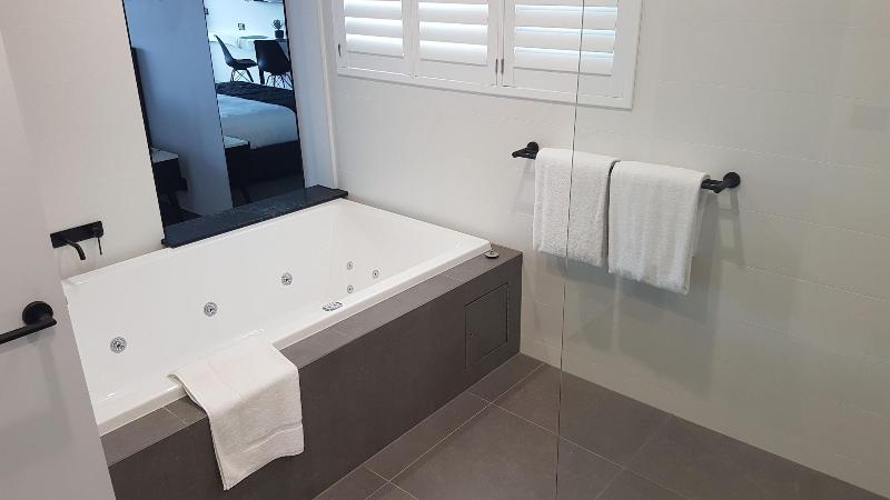 Ocean Grove Chalet image