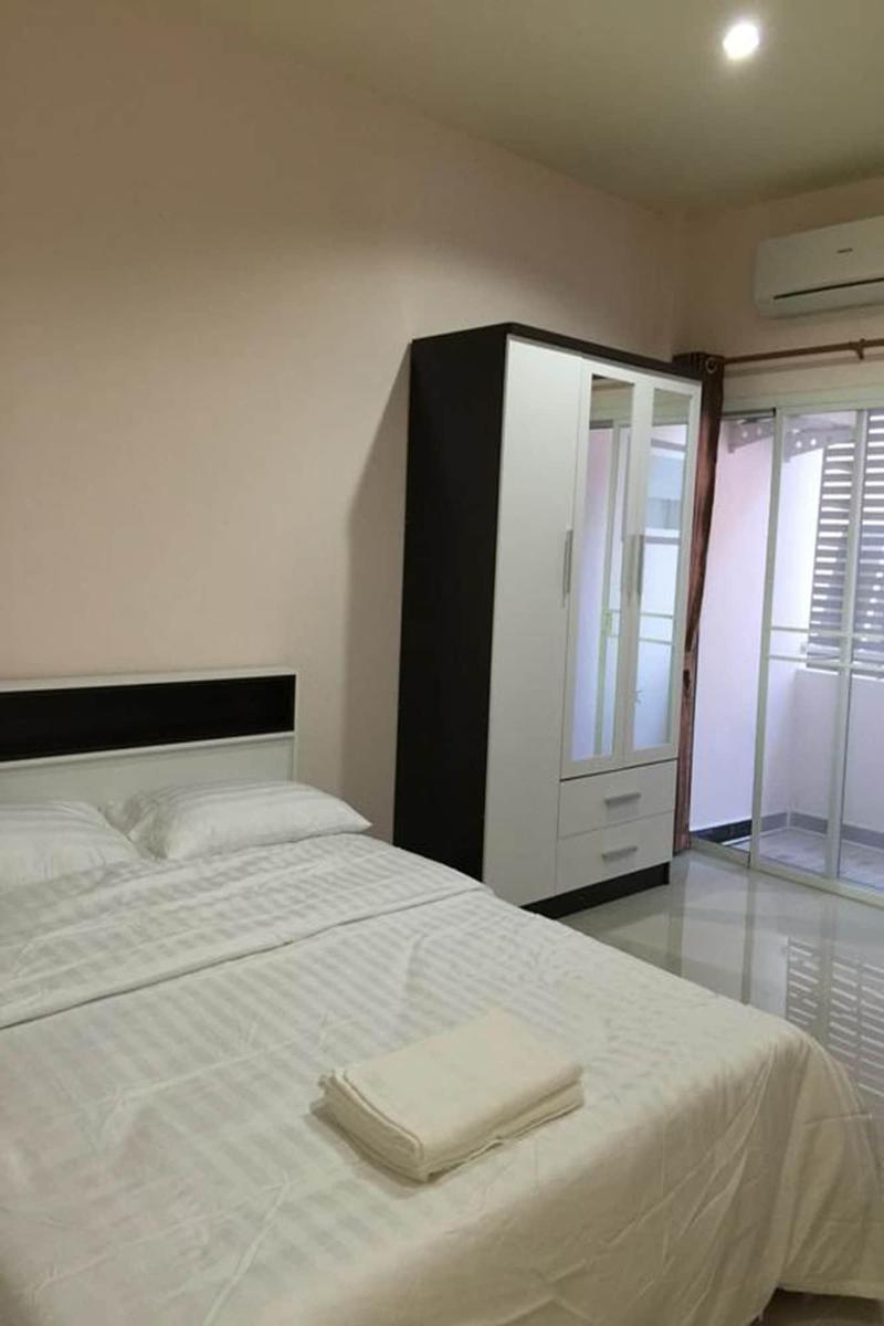 Thana Apartment image