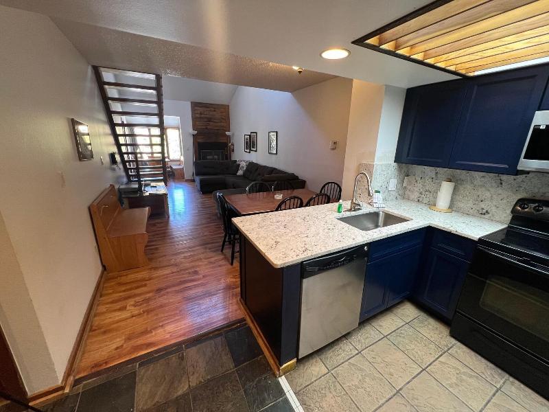 Fox Pine Lodge 3 Bed 3 Bath image