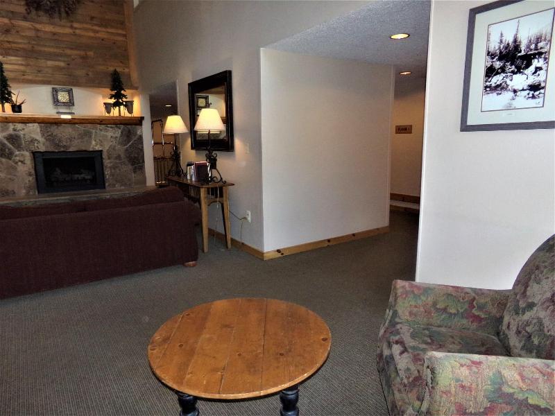Fox Pine Lodge 3 Bed 3 Bath image