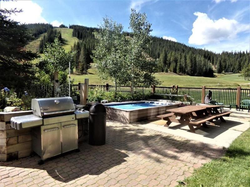 Fox Pine Lodge 3 Bed 3 Bath image