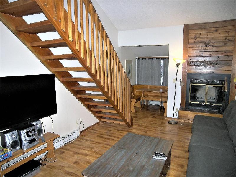 Fox Pine Lodge 3 Bed 3 Bath image