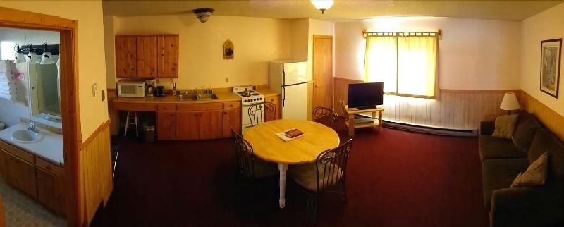 Alpine Motel image 6