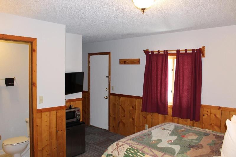 Alpine Motel image