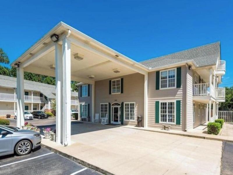 Plantation Oaks Suites & Inn
