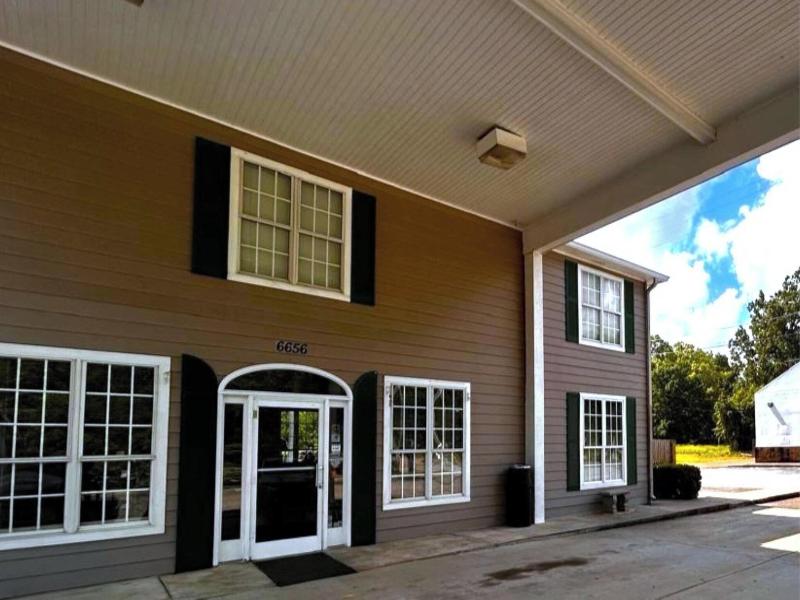Plantation Oaks Suites & Inn