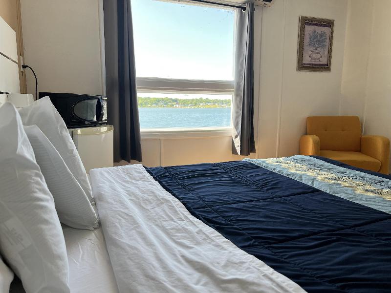 Harbourview Inn SureStayCollection by Best Western image