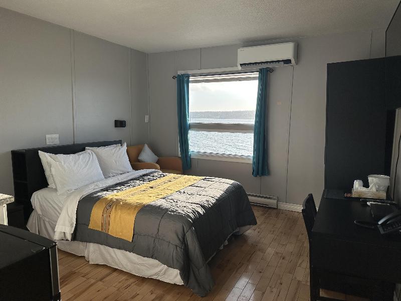Harbourview Inn SureStayCollection by Best Western image