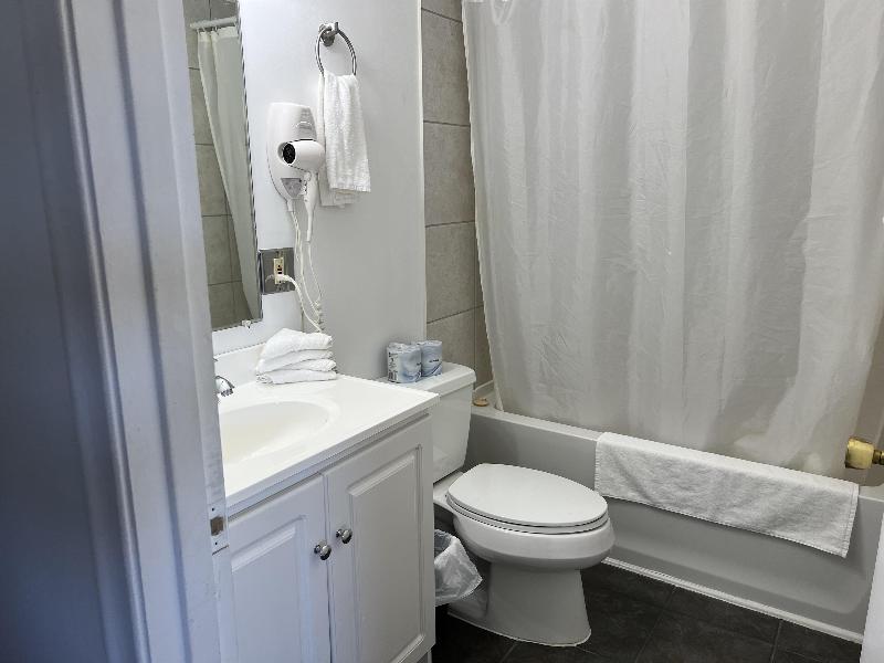 Harbourview Inn SureStayCollection by Best Western image