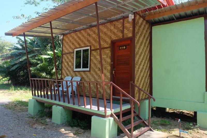 Khaosok Bamboo Huts Resort — photo 5