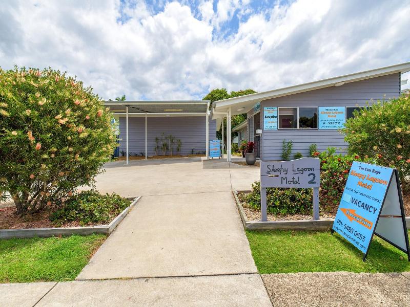Tin Can Bay's Sleepy Lagoon Motel