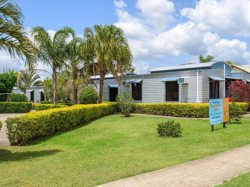 Tin Can Bay's Sleepy Lagoon Motel