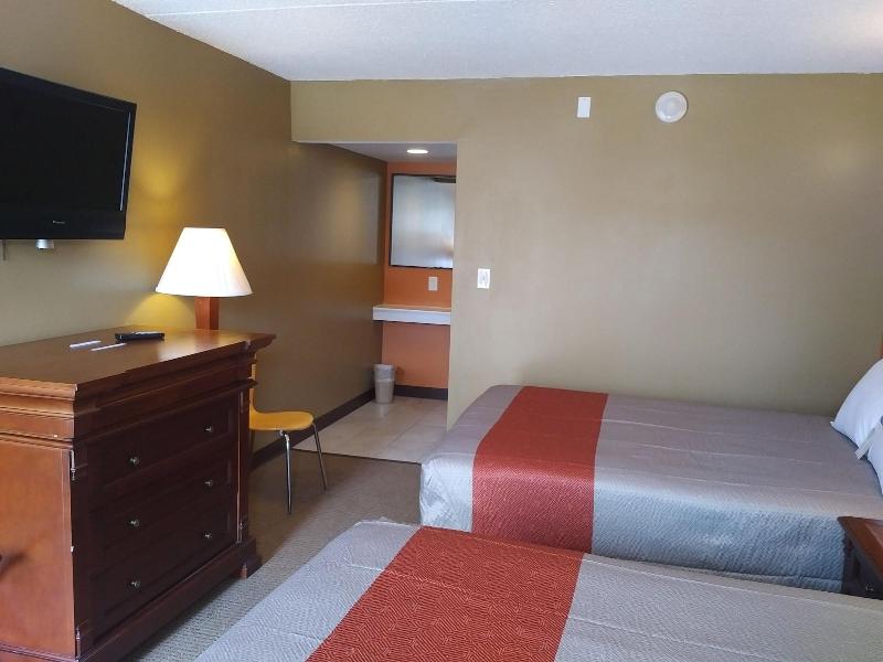 Motel 6 Sherman, TX image
