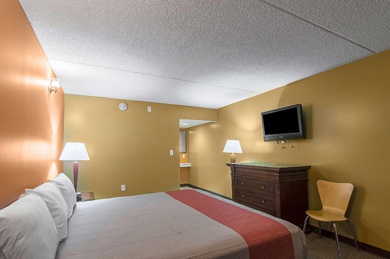 Motel 6 Sherman, TX image