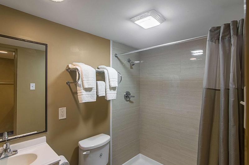 Motel 6 Sherman, TX image