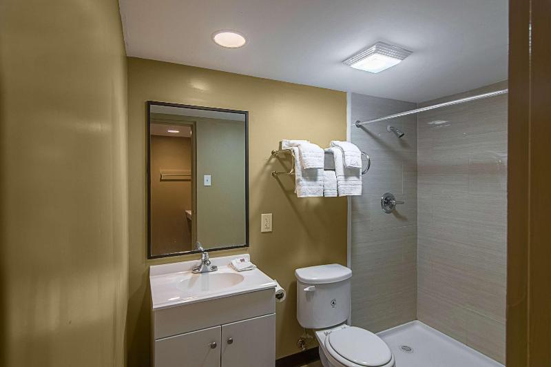 Motel 6 Sherman, TX image