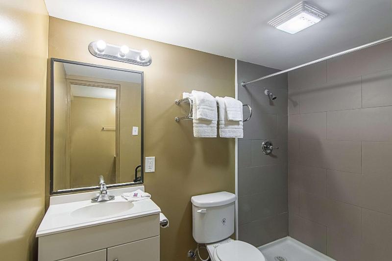 Motel 6 Sherman, TX image