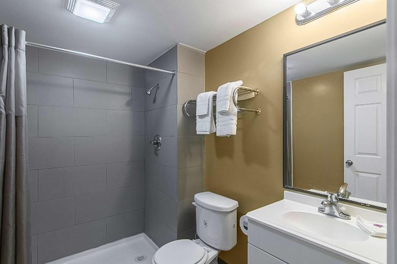 Motel 6 Sherman, TX image