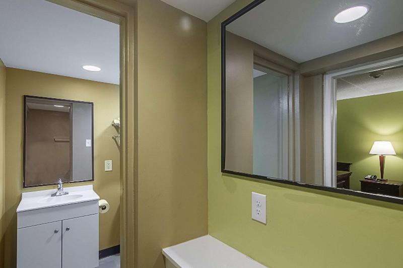 Motel 6 Sherman, TX image
