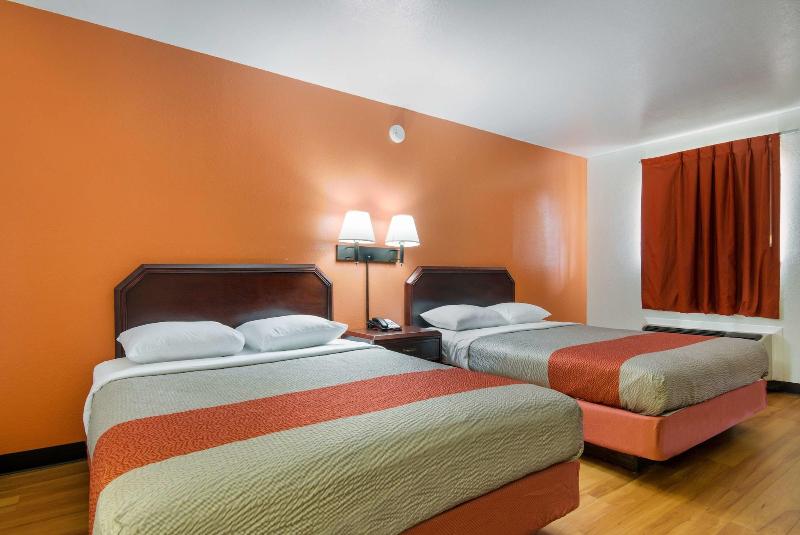 Motel 6 Atlanta, TX image 4
