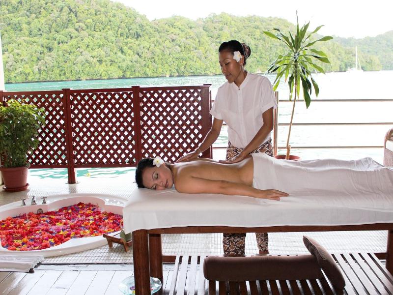 Palau Royal Resort image