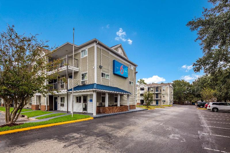 Motel 6 Jacksonville, FL - South image
