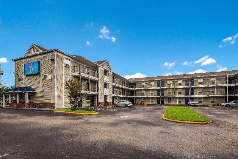 Motel 6 Jacksonville, FL - South image