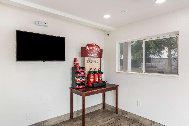Motel 6 Jacksonville, FL - South image