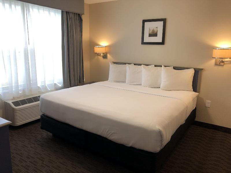 Independence Stay image