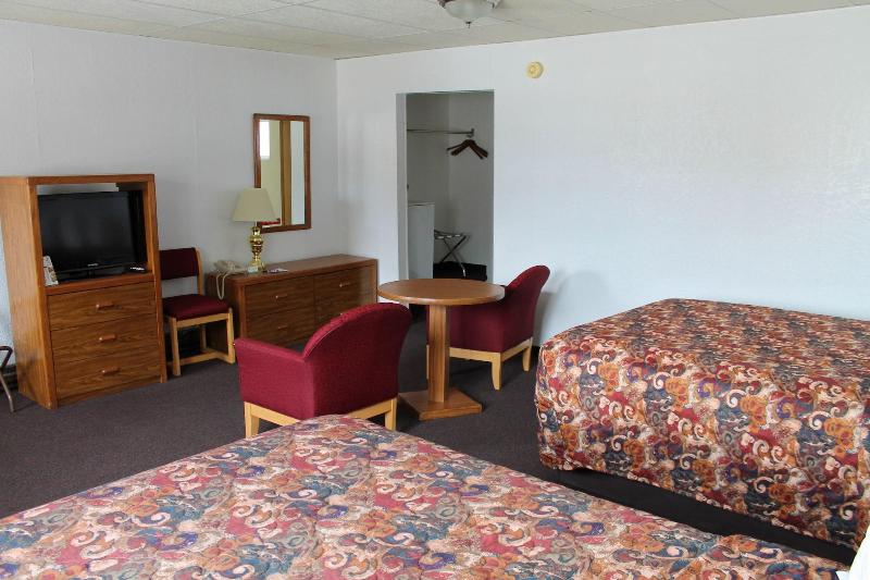 Budget Host Crestview Inn image 2