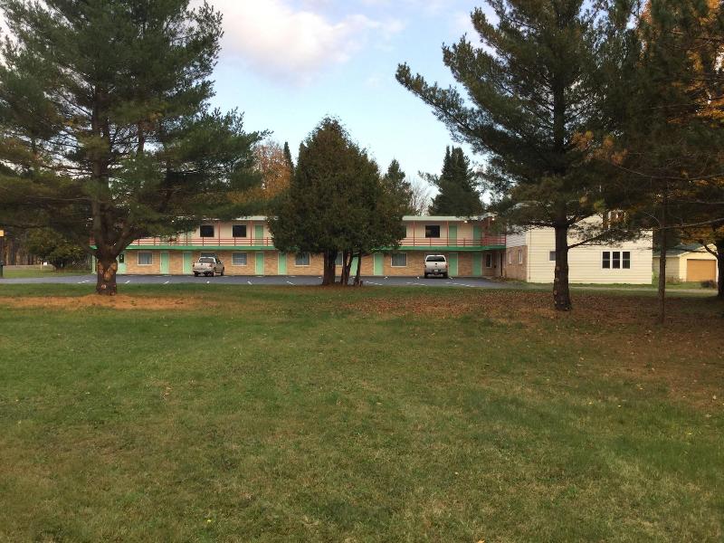 Cedars Motel image