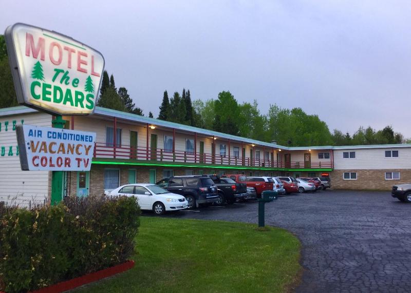 Cedars Motel image 7